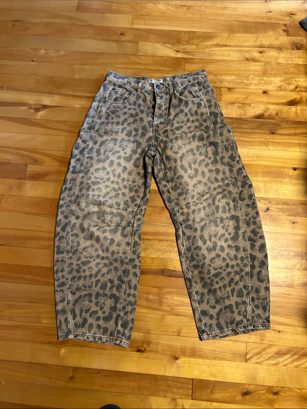 Free People Leopard Print Barrel-Leg Jeans 25